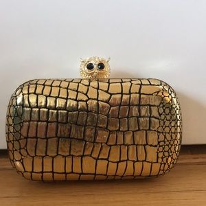 LIKE NEW! Gold owl clutch/crossbody